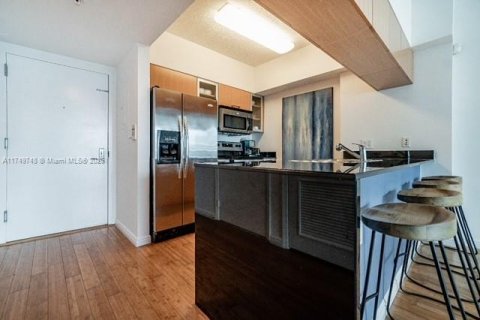 Condominio en venta en Miami, Florida, 1 dormitorio, 76.64 m2 № 1704468 - foto 5