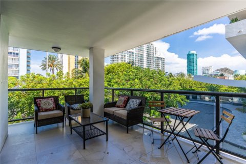 Copropriété à vendre à Miami Beach, Floride: 3 chambres, 158.86 m2 № 1989135 - photo 17