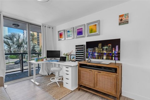 Copropriété à vendre à Miami Beach, Floride: 3 chambres, 158.86 m2 № 1989135 - photo 20