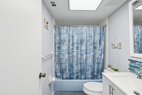 Copropriété à vendre à Clearwater, Floride: 2 chambres, 86.58 m2 № 1545321 - photo 24