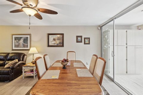 Copropriété à vendre à Clearwater, Floride: 2 chambres, 86.58 m2 № 1545321 - photo 12