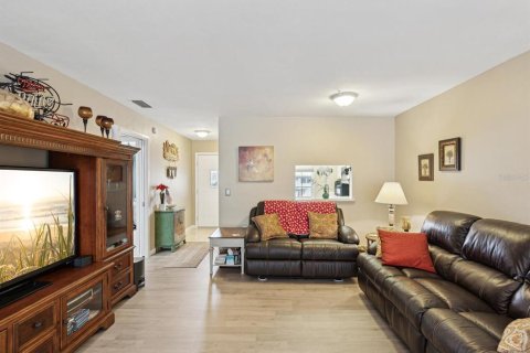Copropriété à vendre à Clearwater, Floride: 2 chambres, 86.58 m2 № 1545321 - photo 6