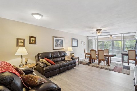 Copropriété à vendre à Clearwater, Floride: 2 chambres, 86.58 m2 № 1545321 - photo 5