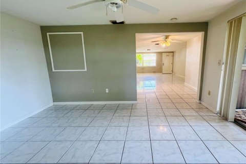Casa en venta en Port Richey, Florida, 2 dormitorios, 124.49 m2 № 1841543 - foto 23