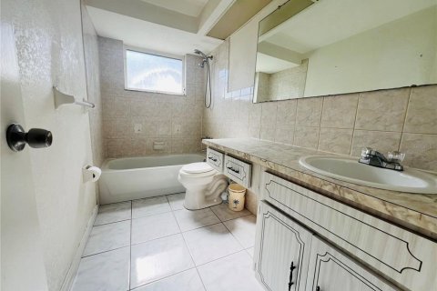 Casa en venta en Port Richey, Florida, 2 dormitorios, 124.49 m2 № 1841543 - foto 21