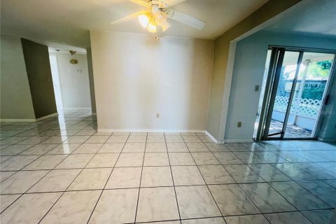 Casa en venta en Port Richey, Florida, 2 dormitorios, 124.49 m2 № 1841543 - foto 9