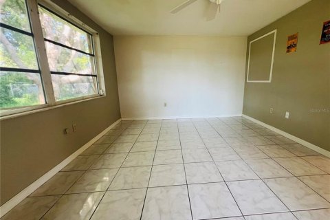 Casa en venta en Port Richey, Florida, 2 dormitorios, 124.49 m2 № 1841543 - foto 22