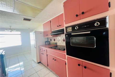 Casa en venta en Port Richey, Florida, 2 dormitorios, 124.49 m2 № 1841543 - foto 12