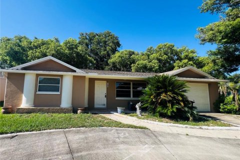Casa en venta en Port Richey, Florida, 2 dormitorios, 124.49 m2 № 1841543 - foto 1