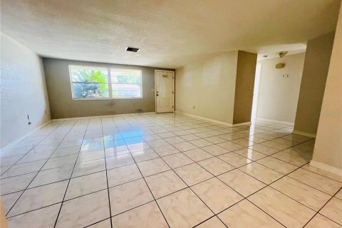 Casa en venta en Port Richey, Florida, 2 dormitorios, 124.49 m2 № 1841543 - foto 25