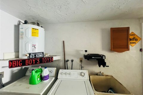 Casa en venta en Port Richey, Florida, 2 dormitorios, 124.49 m2 № 1841543 - foto 28