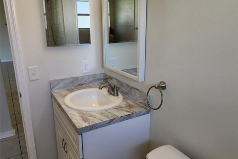 Casa en venta en Kissimmee, Florida, 3 dormitorios, 145.39 m2 № 661241 - foto 5