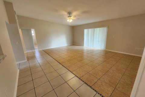 Casa en venta en Kissimmee, Florida, 3 dormitorios, 145.39 m2 № 661241 - foto 17
