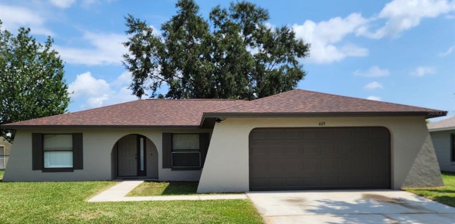 Casa en Kissimmee, Florida 3 dormitorios, 145.39 m2 № 661241