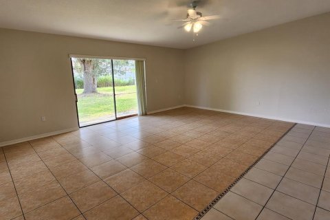 Casa en venta en Kissimmee, Florida, 3 dormitorios, 145.39 m2 № 661241 - foto 18