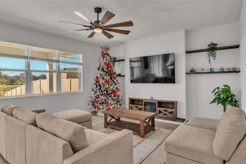 Casa en venta en Winter Haven, Florida, 3 dormitorios, 238.39 m2 № 1642277 - foto 9