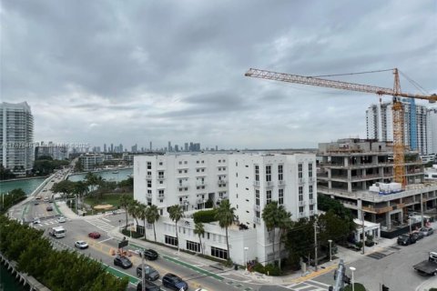 Copropriété à vendre à Miami Beach, Floride: 2 chambres, 99.41 m2 № 1958852 - photo 14