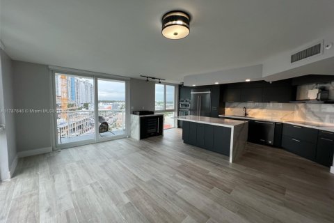 Copropriété à vendre à Miami Beach, Floride: 2 chambres, 99.41 m2 № 1958852 - photo 8