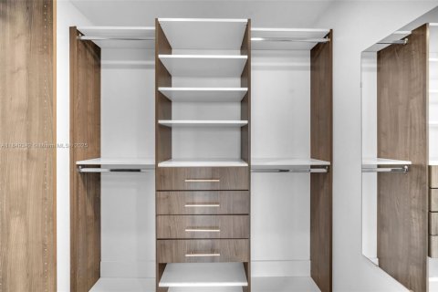 Condominio en alquiler en Miami, Florida, 2 dormitorios, 101.73 m2 № 1857076 - foto 20