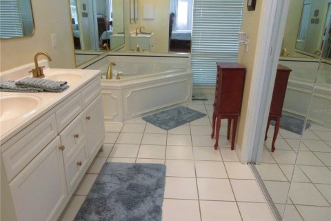 Casa en venta en Lakeland, Florida, 5 dormitorios, 335.66 m2 № 2201691 - foto 11