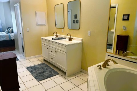 Casa en venta en Lakeland, Florida, 5 dormitorios, 335.66 m2 № 2201691 - foto 14
