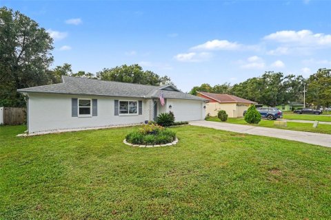 Villa ou maison à vendre à Tampa, Floride: 3 chambres, 118.73 m2 № 2408796 - photo 7