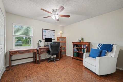 Villa ou maison à vendre à Tampa, Floride: 3 chambres, 118.73 m2 № 2408796 - photo 21
