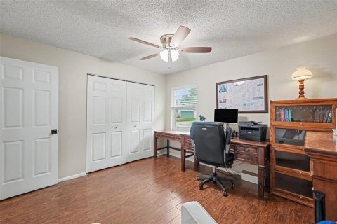 Villa ou maison à vendre à Tampa, Floride: 3 chambres, 118.73 m2 № 2408796 - photo 20