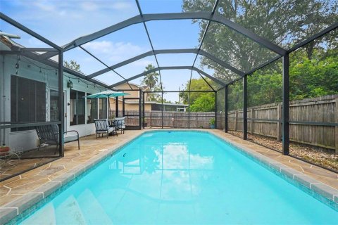 Villa ou maison à vendre à Tampa, Floride: 3 chambres, 118.73 m2 № 2408796 - photo 25