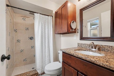 Villa ou maison à vendre à Tampa, Floride: 3 chambres, 118.73 m2 № 2408796 - photo 17