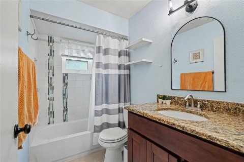 Villa ou maison à vendre à Tampa, Floride: 3 chambres, 118.73 m2 № 2408796 - photo 22