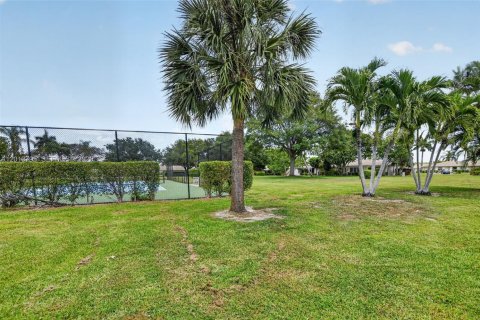 House in Boca Raton, Florida 2 bedrooms, 123.75 sq.m. № 2244252 - photo 22