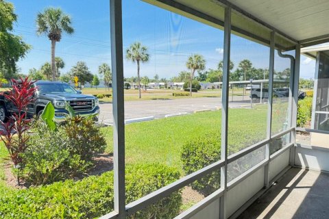 Copropriété à vendre à Sun City Center, Floride: 2 chambres, 89.19 m2 № 2113069 - photo 3