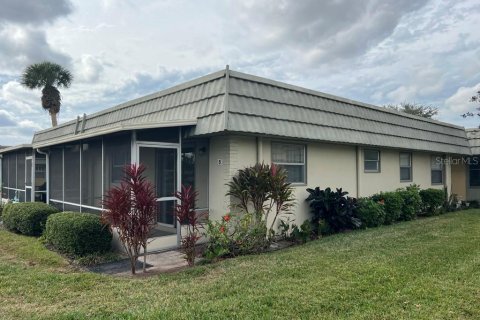 Condo à Sun City Center, Floride, 2 chambres  № 2113069