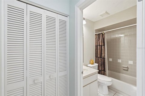 Villa ou maison à vendre à New Port Richey, Floride: 2 chambres, 81.38 m2 № 2215890 - photo 25