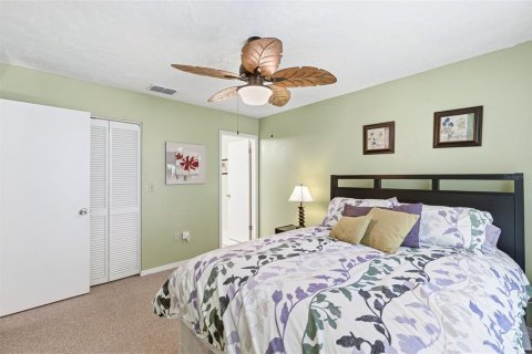 Villa ou maison à vendre à New Port Richey, Floride: 2 chambres, 81.38 m2 № 2215890 - photo 17