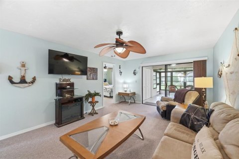 Villa ou maison à vendre à New Port Richey, Floride: 2 chambres, 81.38 m2 № 2215890 - photo 11