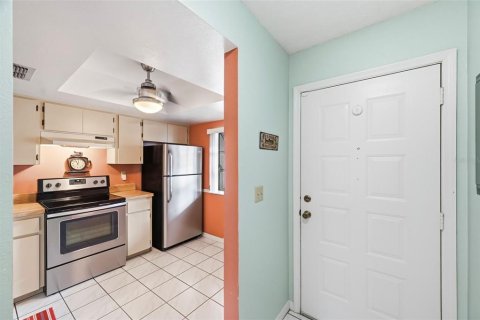 Villa ou maison à vendre à New Port Richey, Floride: 2 chambres, 81.38 m2 № 2215890 - photo 2