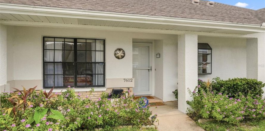 Villa ou maison à New Port Richey, Floride 2 chambres, 81.38 m2 № 2215890