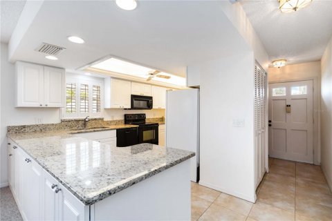 Dúplex en venta en Bradenton, Florida, 2 dormitorios, 122.35 m2 № 1771358 - foto 5