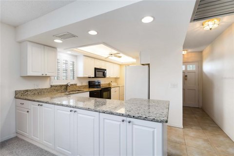 Dúplex en venta en Bradenton, Florida, 2 dormitorios, 122.35 m2 № 1771358 - foto 8