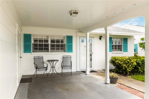 Dúplex en venta en Bradenton, Florida, 2 dormitorios, 122.35 m2 № 1771358 - foto 1