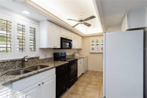 Dúplex en venta en Bradenton, Florida, 2 dormitorios, 122.35 m2 № 1771358 - foto 7