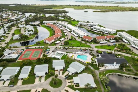 Dúplex en venta en Bradenton, Florida, 2 dormitorios, 122.35 m2 № 1771358 - foto 30