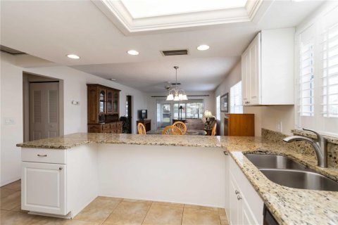 Dúplex en venta en Bradenton, Florida, 2 dormitorios, 122.35 m2 № 1771358 - foto 11