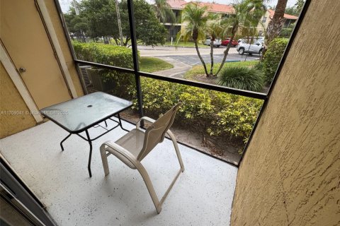 Condominio en venta en Pompano Beach, Florida, 2 dormitorios, 99.68 m2 № 1731336 - foto 13