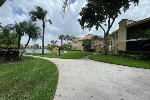 Condominio en venta en Pompano Beach, Florida, 2 dormitorios, 99.68 m2 № 1731336 - foto 22