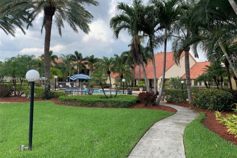 Condominio en venta en Pompano Beach, Florida, 2 dormitorios, 99.68 m2 № 1731336 - foto 15