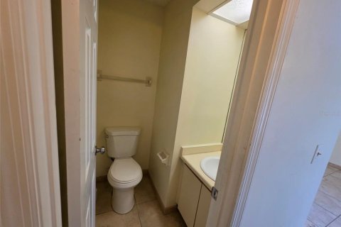 Condo in Winter Park, Florida, 2 bedrooms  № 2216304 - photo 14