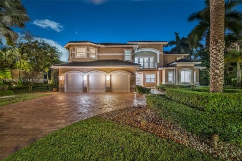 Villa ou maison à Davie, Floride 6 chambres, 548.22 m2 № 2006709